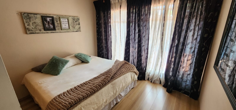 7 Bedroom Property for Sale in Flamwood North West